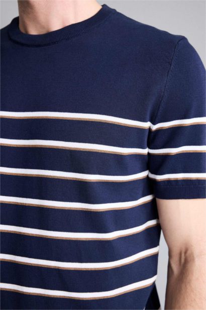 Standard Fit Short Sleeve T-Shirt