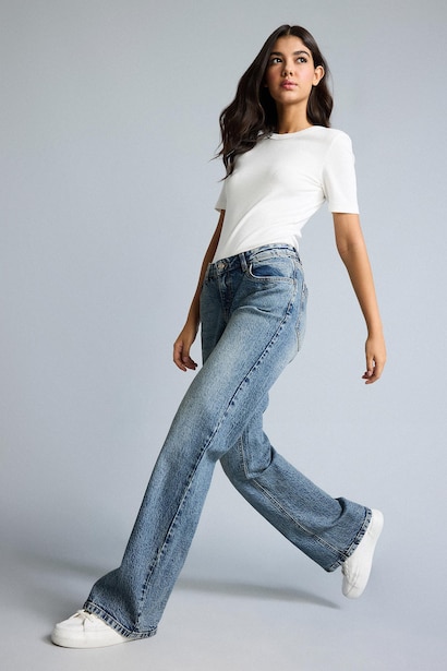 Синие джинсы Bootcut