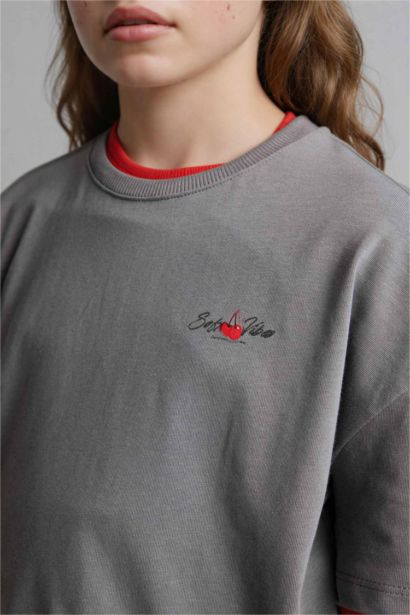 تيشيرت بناتي نص كم قصة عادية بطبعة فاكهة