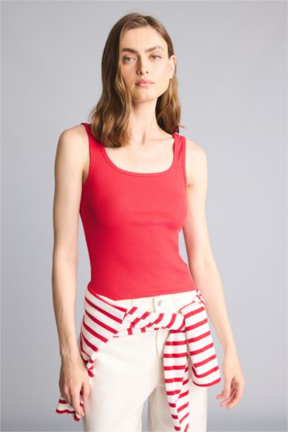 Slim Fit Basic Camisole Round Collar Tank Top