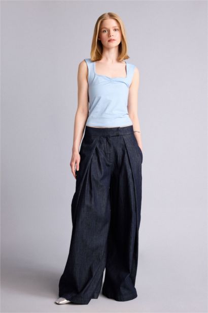 Fıtted Kalp Yaka Atlet