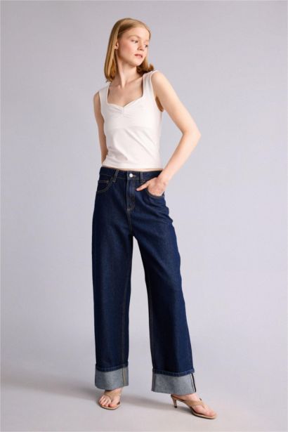 Fıtted Kalp Yaka Atlet