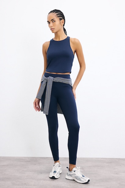 Ultra Yumuşak Orta Destekli Crop Sporcu Bra