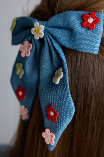 Barrette à cheveux avec détail nœud pour fille