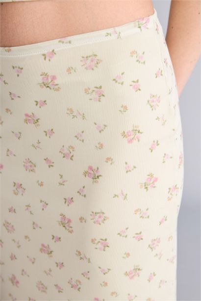 Kalem Floral Tül Etek