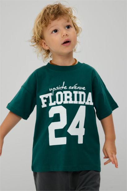 Boy 2 piece Regular Fit Printed T-Shirt and Sweatpants Set