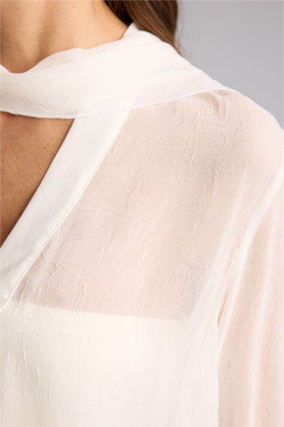 Şal Yaka Krinkıl Kumaş Bluz