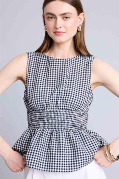 Fıtted Kare Yaka Pötikareli Gofre Dokulu Kolsuz Bluz