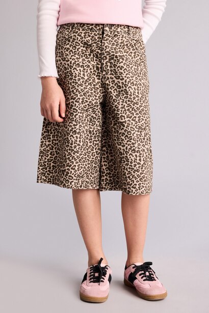 %100 Pamuk Leopar Desenli Gabardin Şort Kız Çocuk