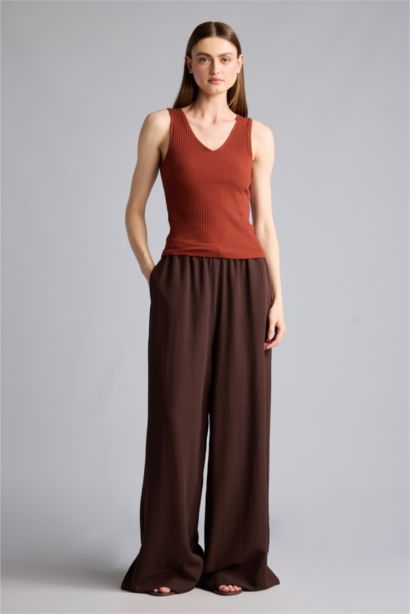 Slim Fit Camisole V-Neck Tank Top