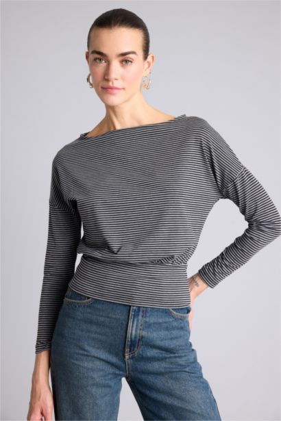 Slım Fıt Kayık Yaka Uzun Kollu Tişört