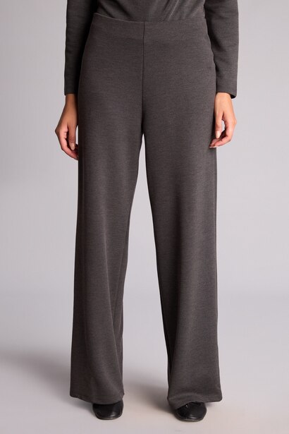 Wide Leg Dökümlü Örme Pantolon