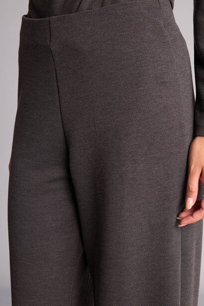 Wide Leg Dökümlü Örme Pantolon
