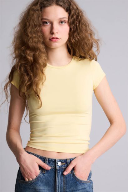 Fıtted Kısa Kollu Tişört