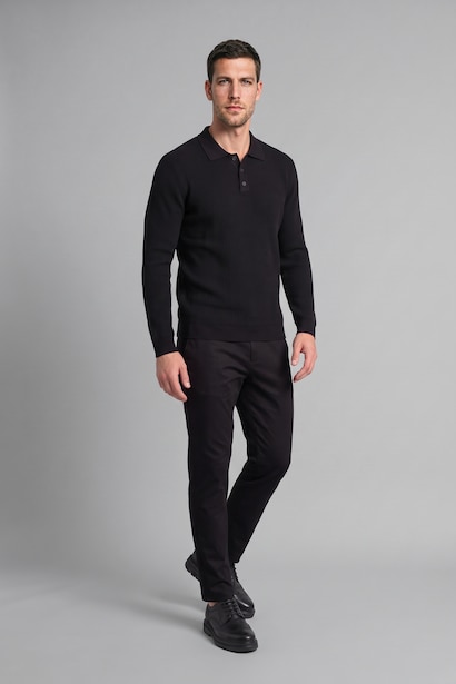 Jean à taille normale et jambe fuselée Coupe tapered