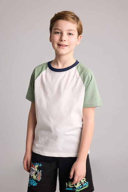 %100 Pamuk New Regular Fit Tişört Erkek Çocuk