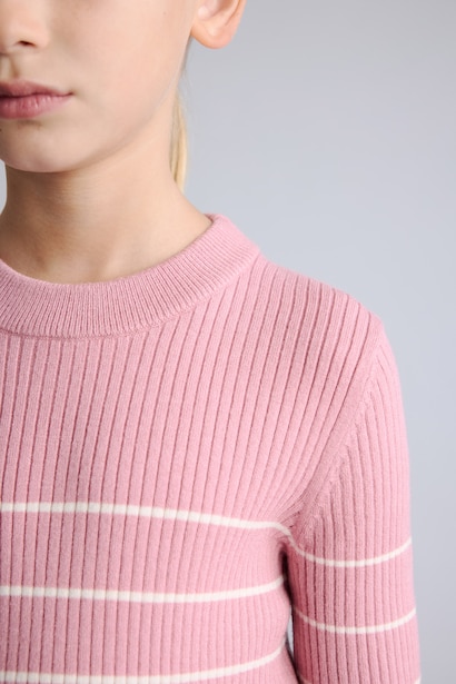 Girl Regular Fit Crew Neck Sweater