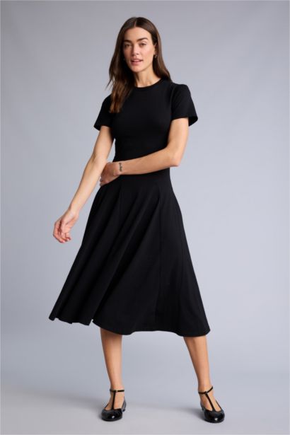 فستان ميدي قطن بقصة A