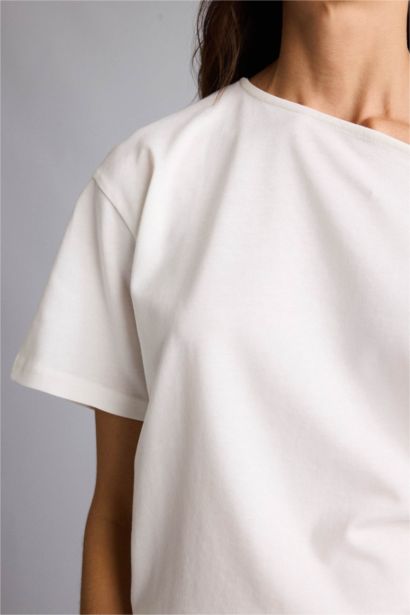 Relax Fıt Kayık Yaka Basıc Düz Kısa Kollu Tişört