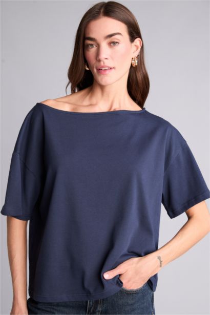 Relax Fıt Kayık Yaka Basıc Düz Kısa Kollu Tişört