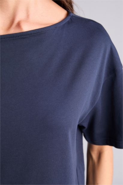 Relax Fıt Kayık Yaka Basıc Düz Kısa Kollu Tişört