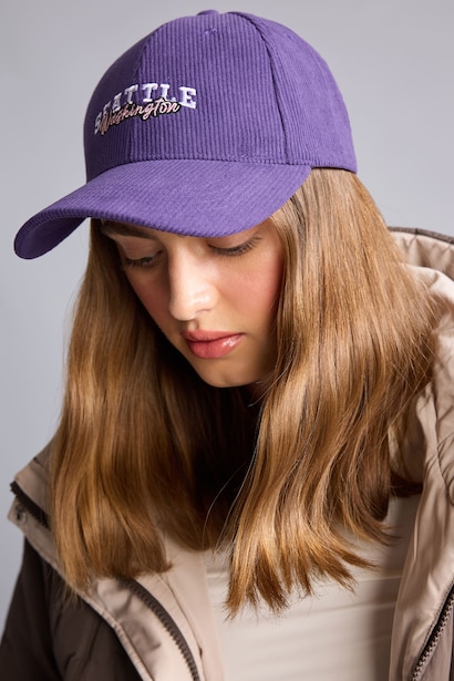 Woman Velvet Hat