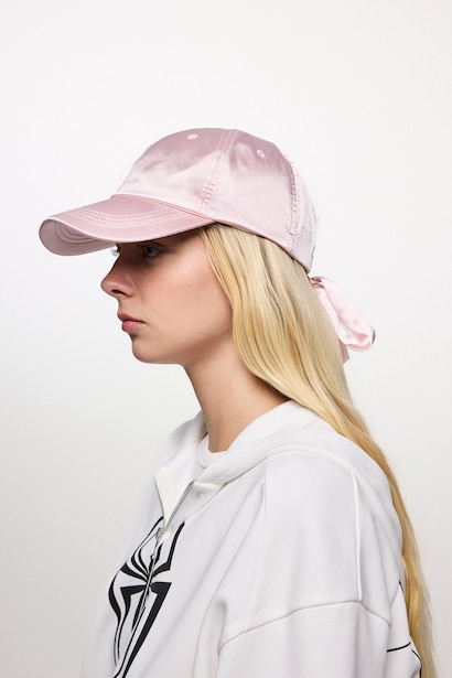 Woman Bow Detail Satin Cap