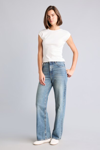 90s Style High-Waisted Wide Leg Trousers