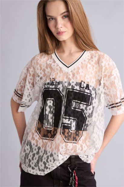 Oversize Dantel Baskılı Tişört