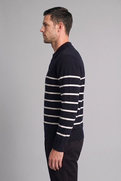 Standard Fit Knitwear Pullover