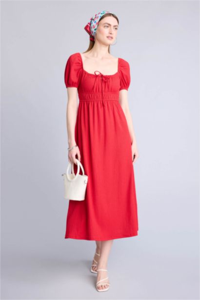 Kare Yaka Kısa Kollu Midi Elbise