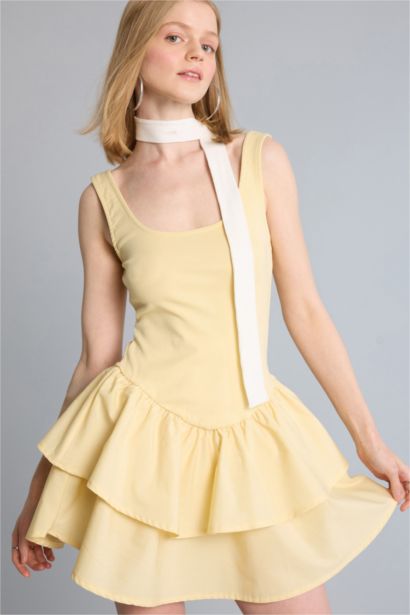 U Yaka Askılı Mini Elbise