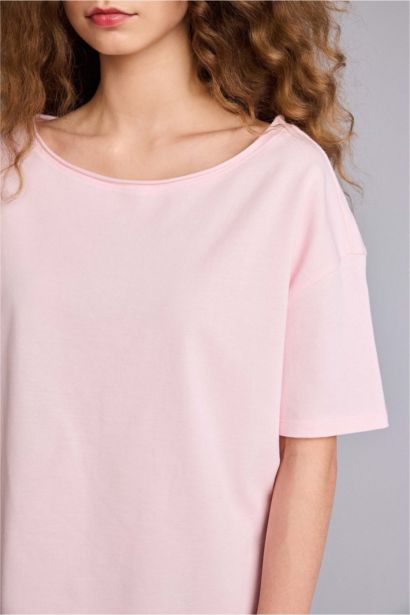 Woman Short Sleeve T-Shirt