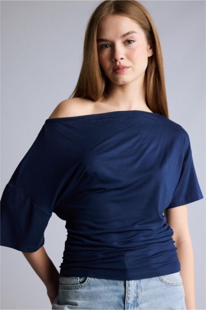 Loose Fıt kısa kollu tişört.