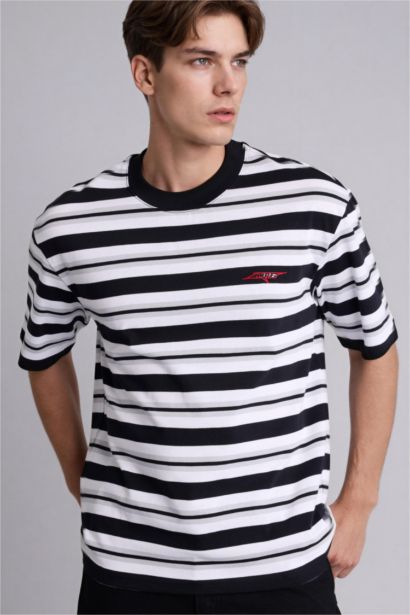 Boxy Fıt Çizgili Tişört