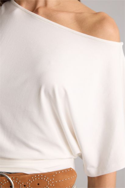 Slım Fıt Tek Omuzlu Tişört