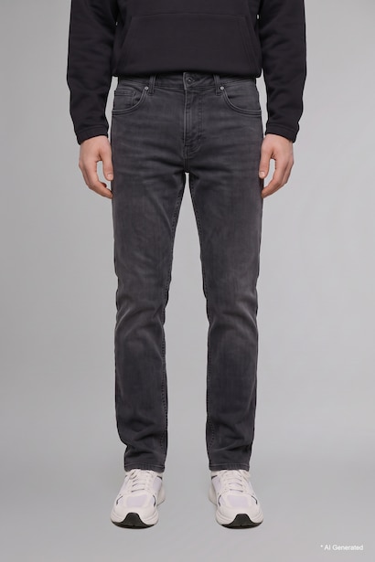 Sergio Regular Fit Straight Leg Jeans