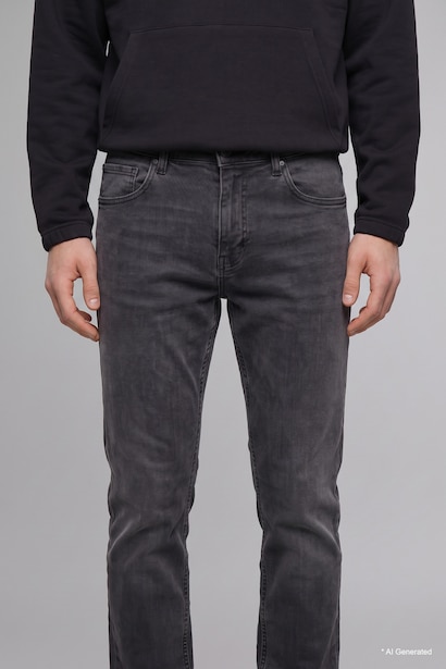 Sergio Regular Fit Straight Leg Jeans