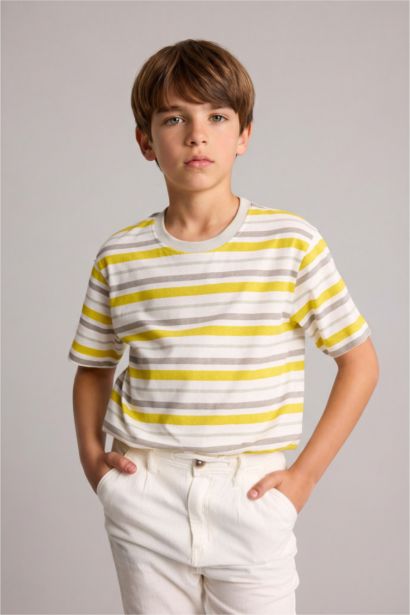 Boy Regular Fit Crew Neck Short Sleeve T-Shirt