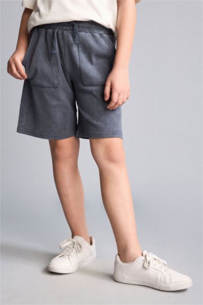 Oversize Fit Shorts