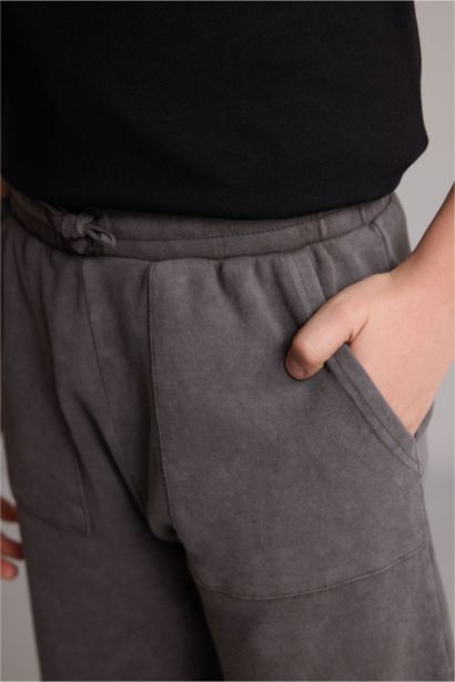 Oversize Fit Shorts