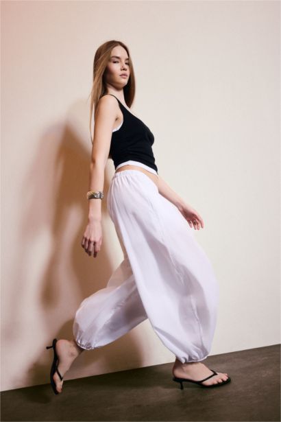 Balloon Fit Regular Hem With Pockets Voile Trousers