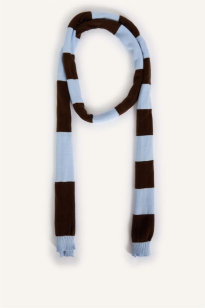 سكارف نسائي