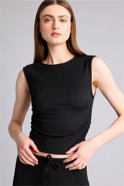 Slim Fit Crew Neck Tank Top