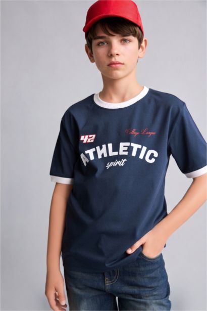 New Regular Fit Printed Short Sleeve T-Shirt