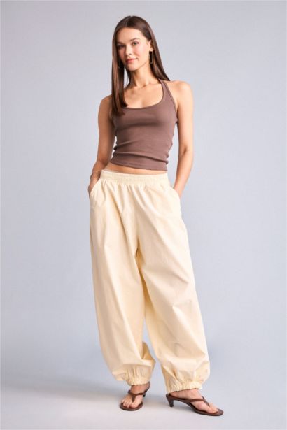 Slim Fit Camisole Halter Collar Tank Top