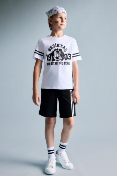 Boy Oversize Fit Elastic Band Shorts