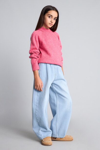 Girl Regular Fit Crew Neck Pullover
