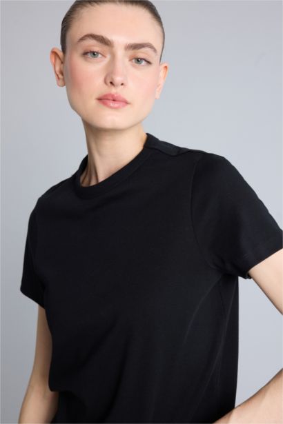 Standard Fit Cotton Short Sleeve T-Shirt