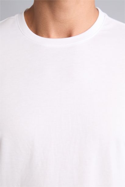 Standard Fit Short Sleeve T-Shirt